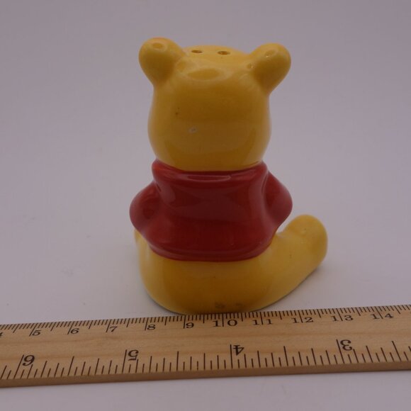 Disney Winnie the Pooh and "Hunny" Pot Ceramic Salt and Pepper Shakers - Picture 7 of 15
